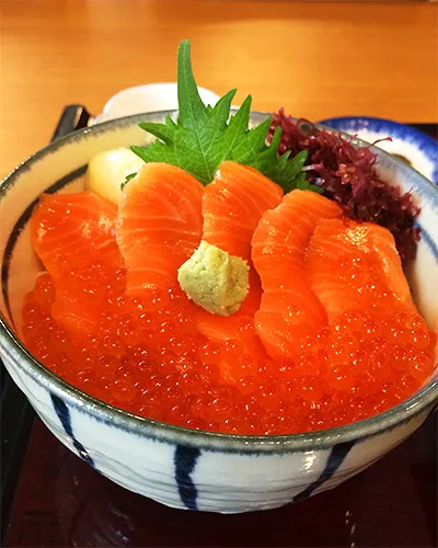 ちゃっかりいただいた鮭の親子丼