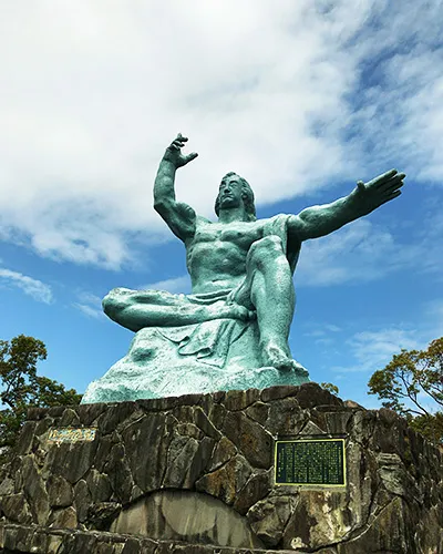 平和祈念像