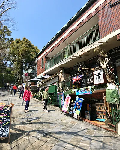 グラバー園を出たところの坂道